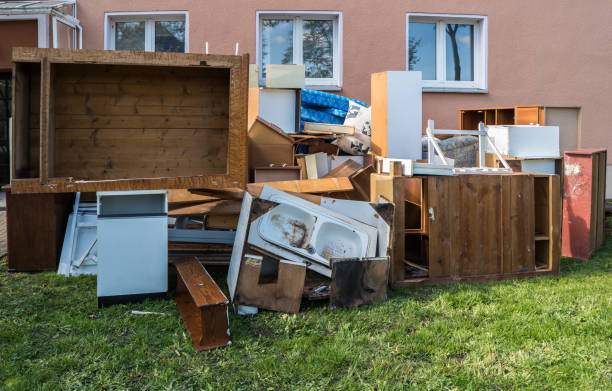 Best Full-Service Junk Removal  in Farmersburg, IN